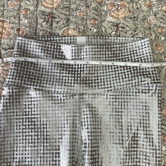 🪩Peloton Foil Printed Leggings - Picture 8 of 14